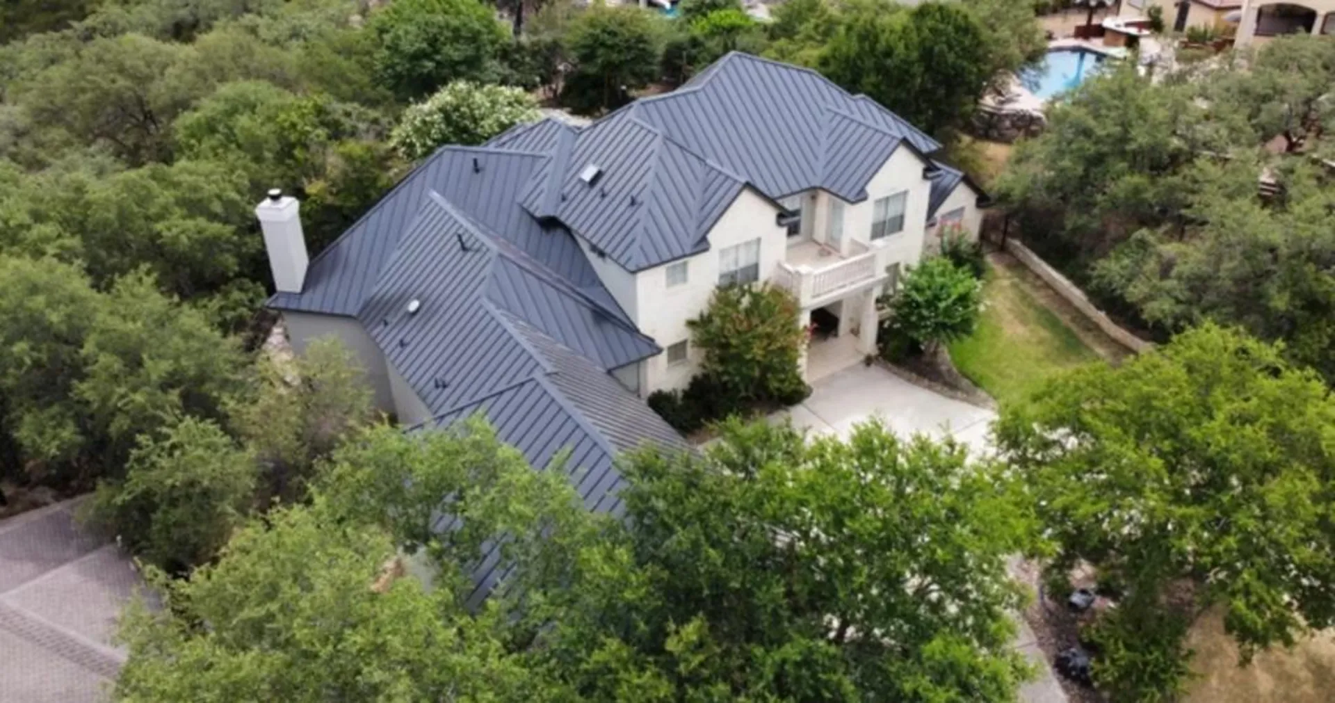 Metal Roof Coating in Irving, TX